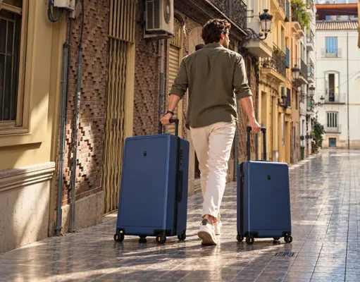 LEVEL8 Luminous Luggage Review: A Month in Valencia